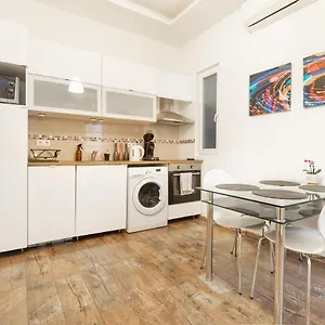 Appartamento K13 Klauzal, Budapest