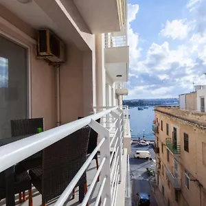 Seaside View Close To Ferries By Jl Appartamento Sliema